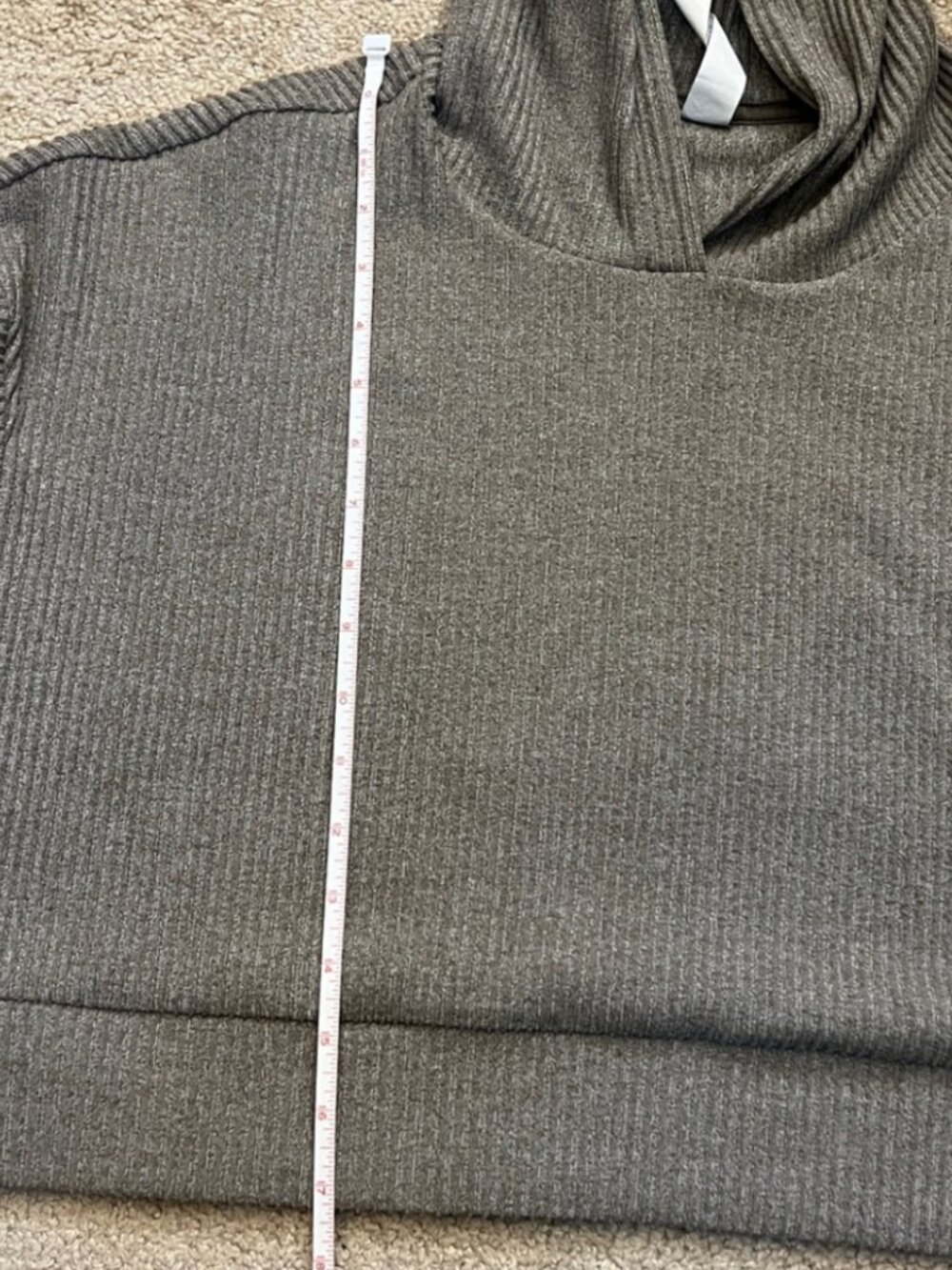 ALO Yoga Muse Rib-Knit Hoodie in Olive Tree Size Medium - Picture 6 of 16